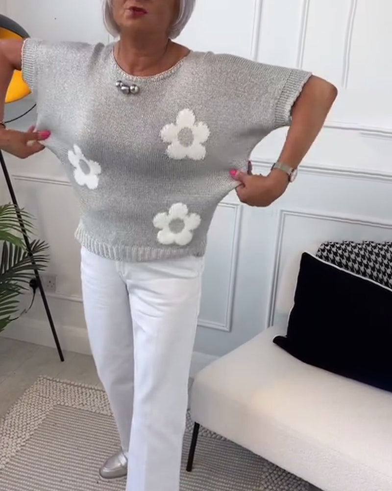 Daisy – Knitted Jumper with Floral Detail
