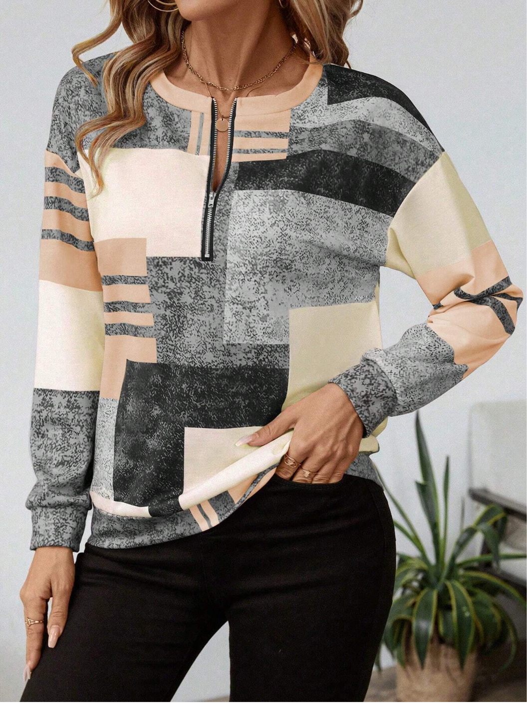 Mara – Jumper with Graphic Print and Zip Closure