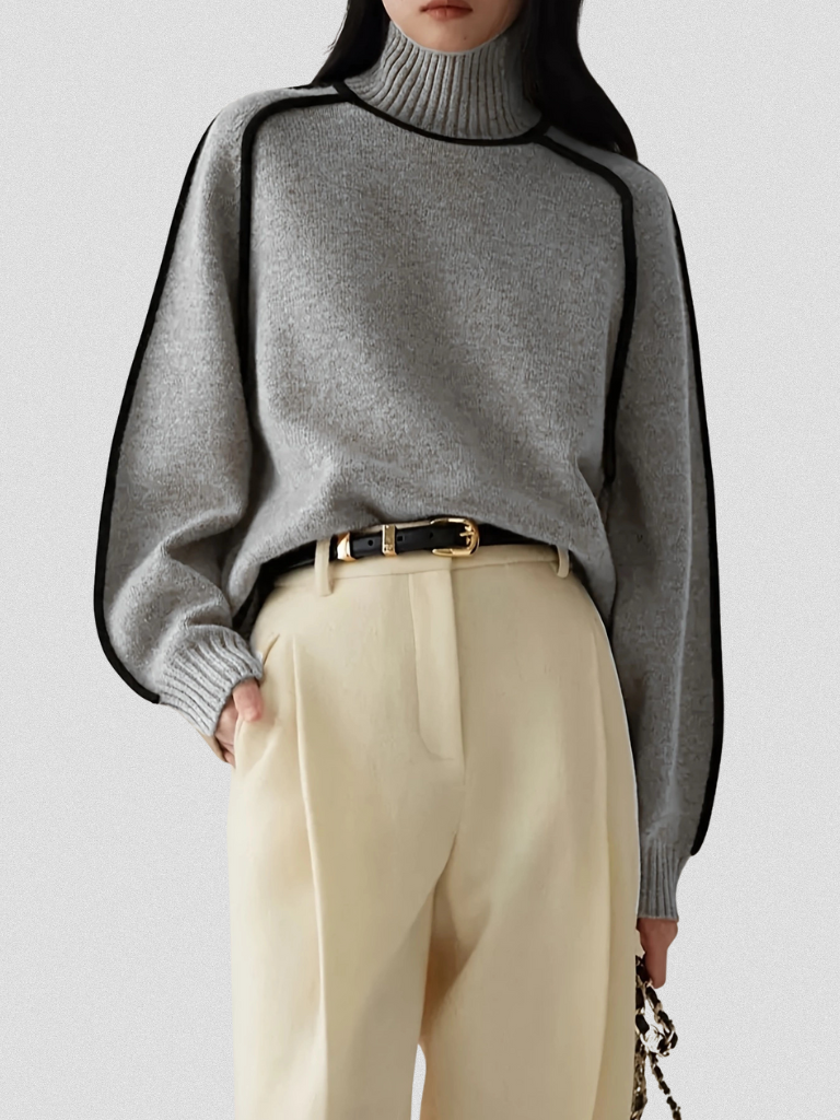 Eloise – Turtleneck with Contrast Details