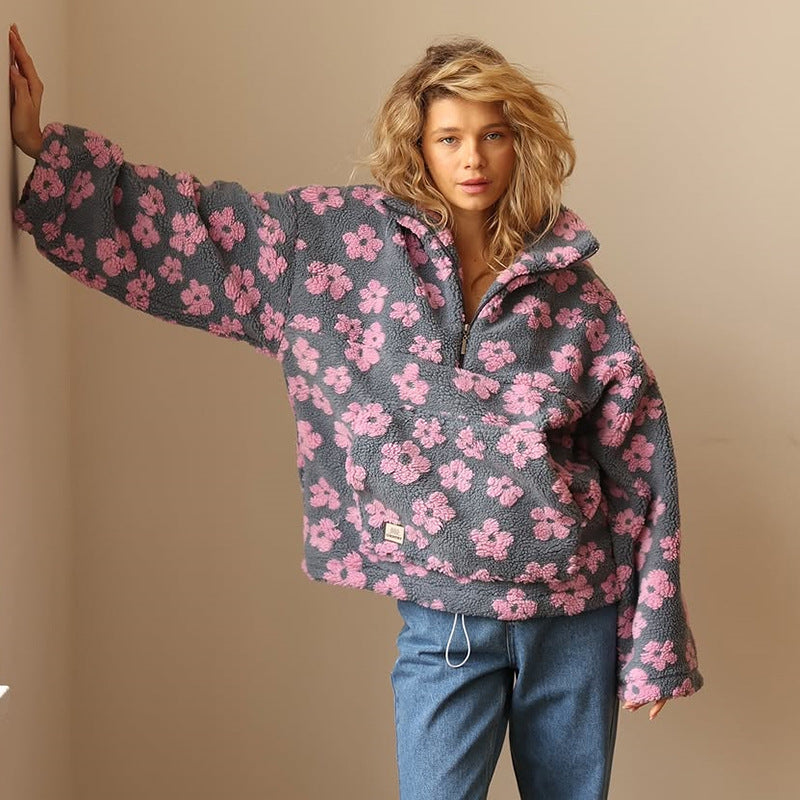 Lola – Teddy jumper with floral print