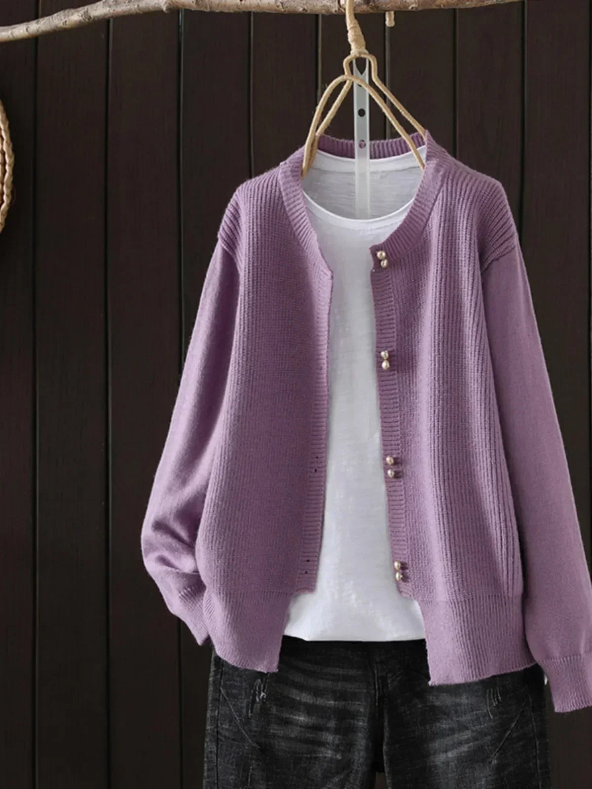 Lina – Fine-knit cardigan with pearl buttons