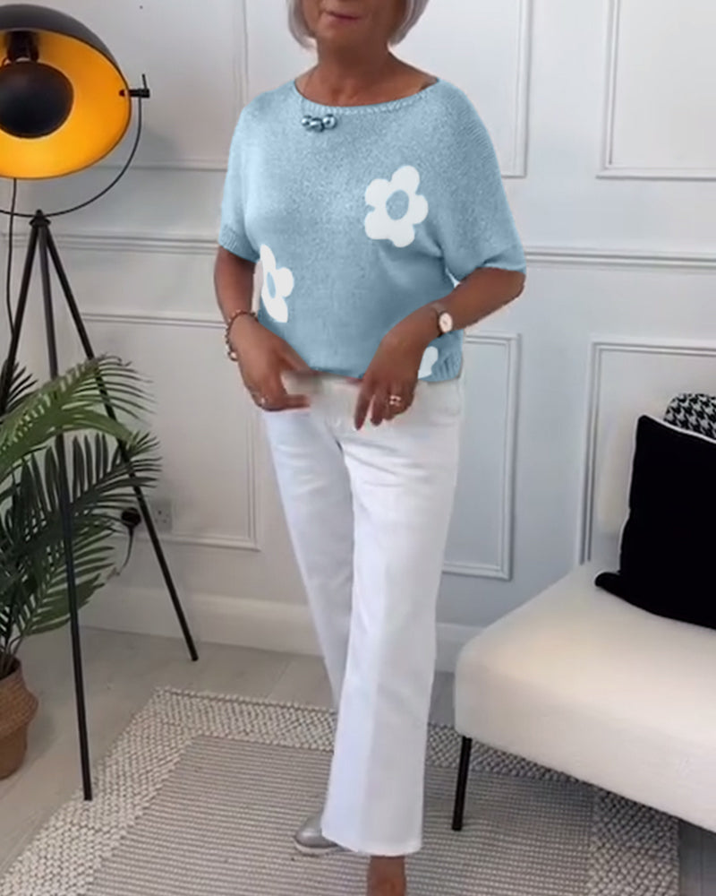 Daisy – Knitted Jumper with Floral Detail