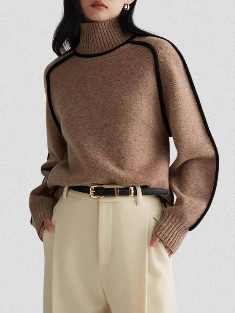 Eloise – Turtleneck with Contrast Details