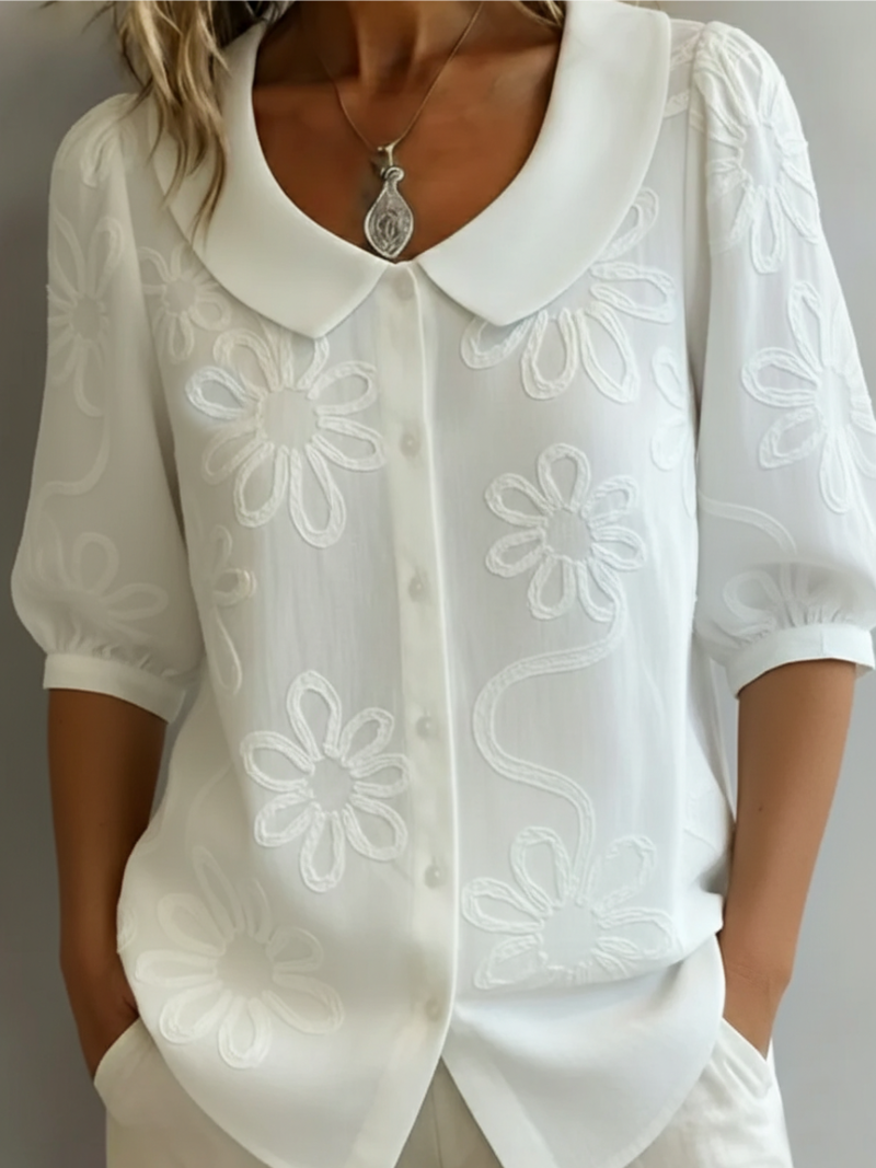 Sara – Blouse with flowers