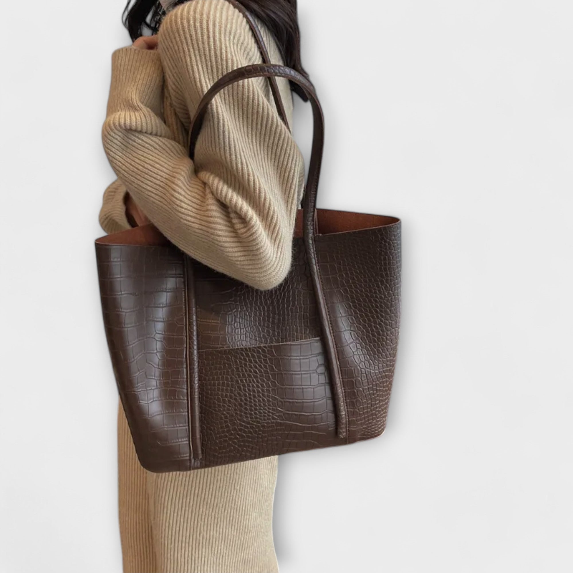 Lora. - Vintage Shoulder Bag