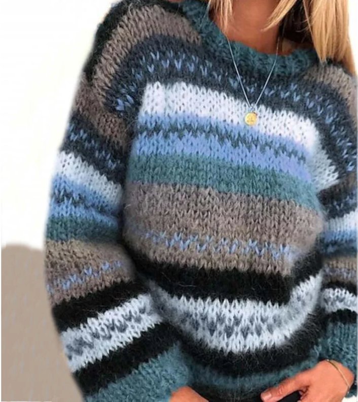 Priya – Warm knitted sweater with stripes